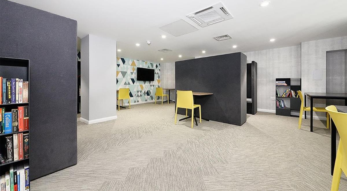 Апартаменты Hfs The Mill House Эдинбург Экстерьер фото